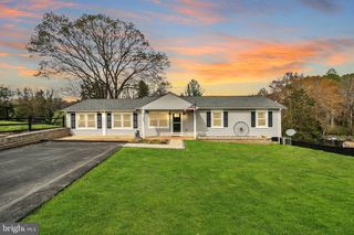 9159 Heritage Dr, Culpeper, VA 22701