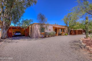 1037 E  Blacklidge Dr, Tucson, AZ 85719