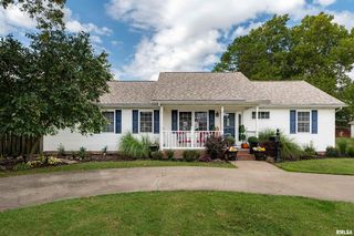 414 S  Vicksburg St, Marion, IL 62959