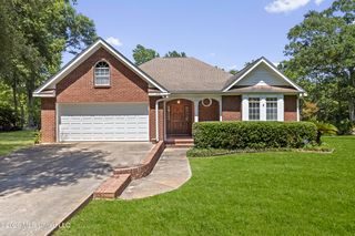 376 Lakeview Blvd, Biloxi, MS 39531
