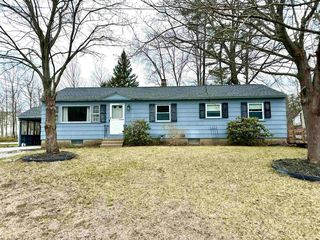 14 Dover Street, Concord, NH 03301