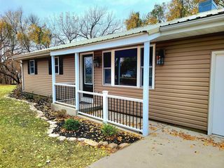 502 N  Swain St, Redwood Falls, MN 56283