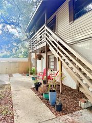 9402 N  Semmes St, Tampa, FL 33612