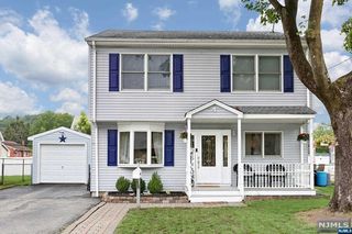 4 Dickens Pl, Wanaque, NJ 07465