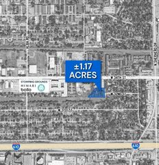 824 & 828 W  32nd St, Houston, TX 77018