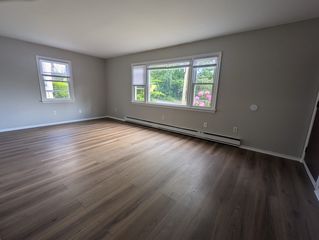 220 Glen Haven Rd #D4, New Haven, CT 06513