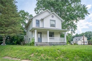 1033 Walnut Ave, Alliance, OH 44601