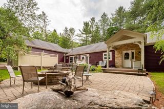 37 Skippers Point Rd, Oakland, MD 21550