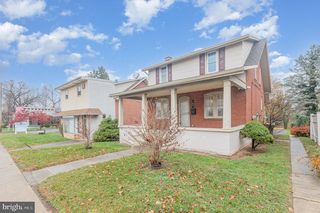141 S  32nd St, Camp Hill, PA 17011