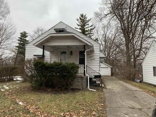 987 Hammond Ave, Flint, MI 48503
