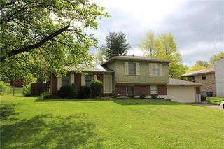 4434 Erin Dr, Floyds Knobs, IN 47119