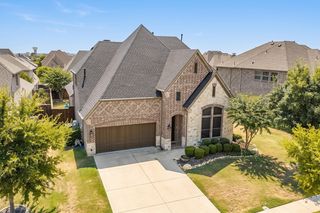 1024 Highpoint Way, Roanoke, TX 76262