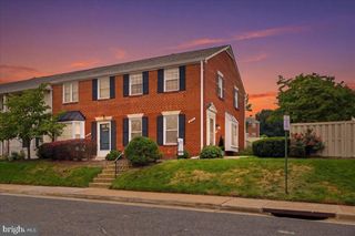 3764 Jason Ave, Alexandria, VA 22302