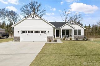 3656 Cedarwood Ln, Dayton, OH 45430