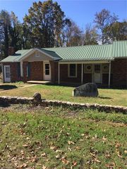 331 Grubb Dr, Denton, NC 27239