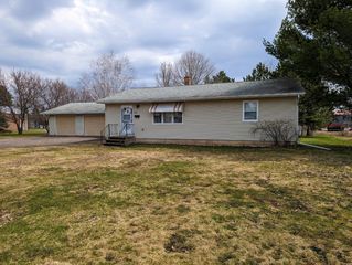 912 Town St, Prentice, WI 54556
