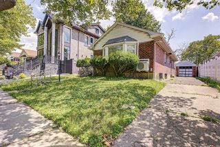 22712 53rd Ave, Oakland Gardens, NY 11364