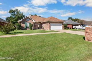 128 Pinnacle Dr, Youngsville, LA 70592
