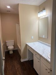 1814 Meadowgreen Dr #A, Kilgore, TX 75662