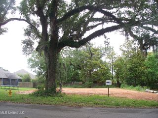 2157 Harmanson Vue #7B, Biloxi, MS 39531