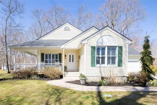 177 High Meadow Lane, Riverhead, NY 11901