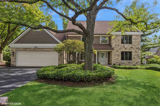 6801 White Pine Trl, Darien, IL 60561