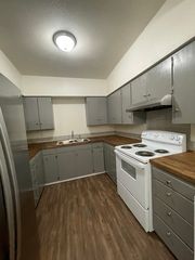 327 20th St, Washougal, WA 98671
