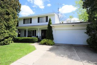 435 Windmill Point Dr, Flushing, MI 48433