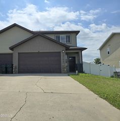 13704 Kristina St, Williston, ND 58801