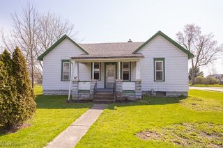302 N  Center St, Lagrange, OH 44050
