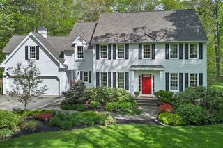 825 Brockelman Rd, Lancaster, MA 01523