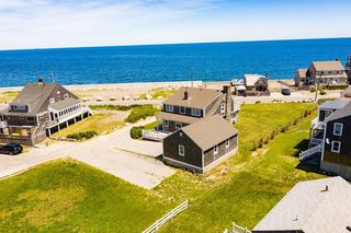 23 Oceanside Dr, Scituate, MA 02066