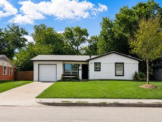 1125 Ridgeview St, Mesquite, TX 75149