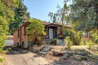 16260 14th Avenue NE, Seattle, WA 98155