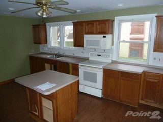 1216 Langley, Trainer PA