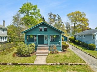 32 Bernice Ave, Brockton, MA 02301