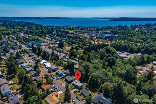 21239 14th Avenue S, Des Moines, WA 98198