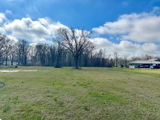941 State Hwy, Gonzales, LA 70737