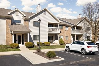 932 Lenox Ln #207, Carmel, IN 46032