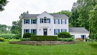 15 Rothe Ln, Ellington, CT 06029
