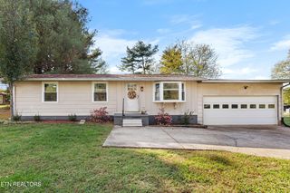 2229 Grey Ridge Rd, Maryville, TN 37801