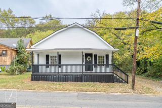 671 Park Ave, Lindale, GA 30147