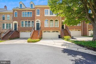 9706 Whitley Park Pl #Townhouse 22, Bethesda, MD 20814