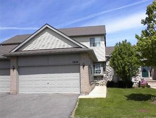 12110 Noonan Ct, Utica, MI 48317
