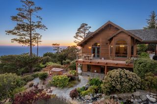 24 Mentone Rd, Carmel, CA 93923