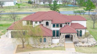 6403 N  Wildwood Ln, Owasso, OK 74055