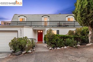 4371 Briar Cliff Rd, Oakland, CA 94605