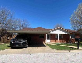 1017 Wootton Ave, Bridgeport, TX 76426