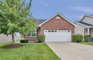 362 Stone Village Dr, Wentzville, MO 63385