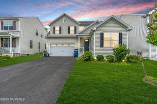 317 Tulip Ct, Marlboro, NJ 07746